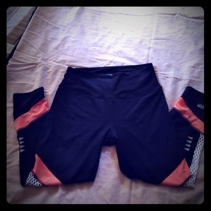 Active mid calf pants